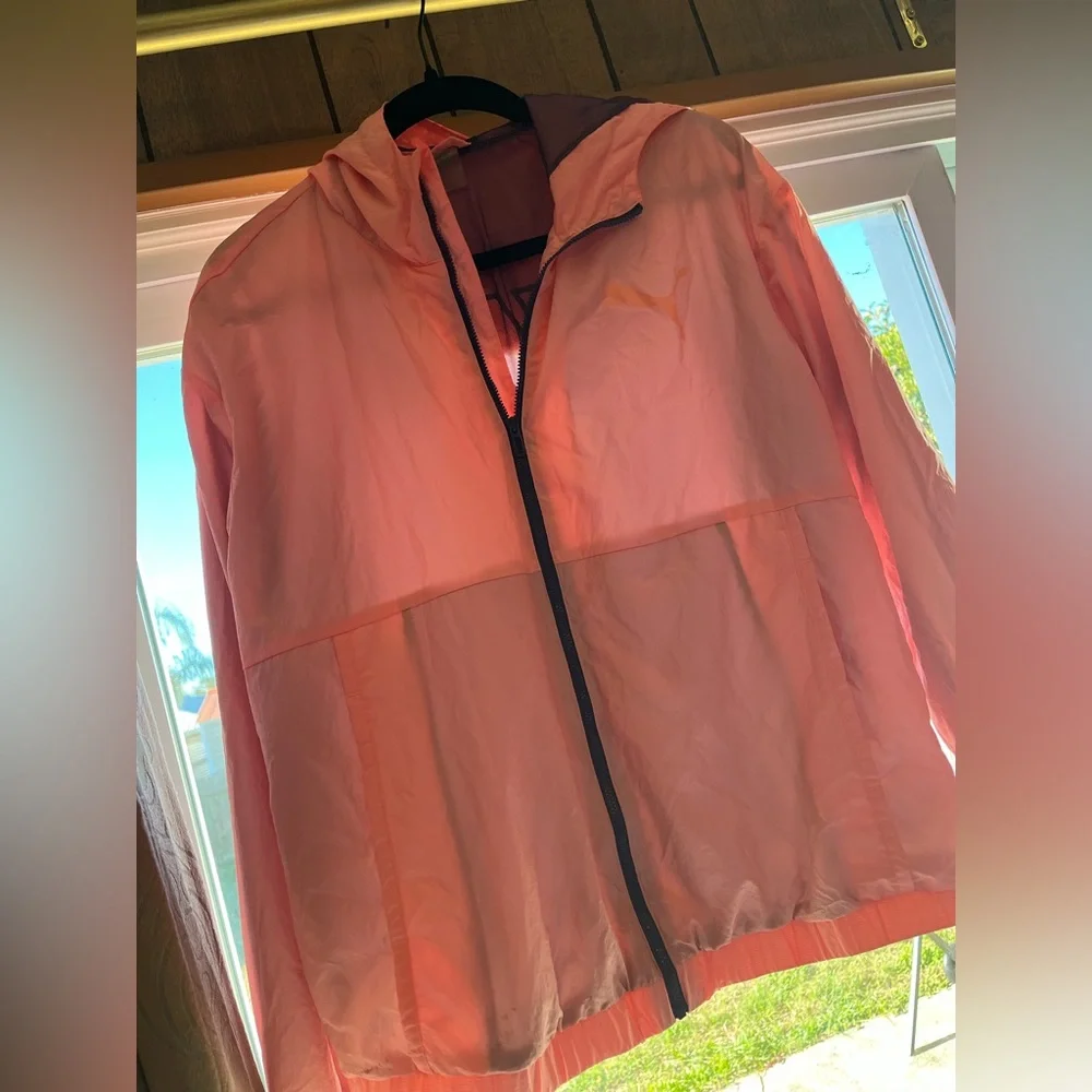 Puma Windbreaker - Picture 2 of 4